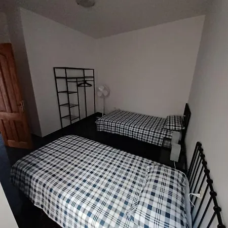 C. La Teo La Laguna (Tenerife)